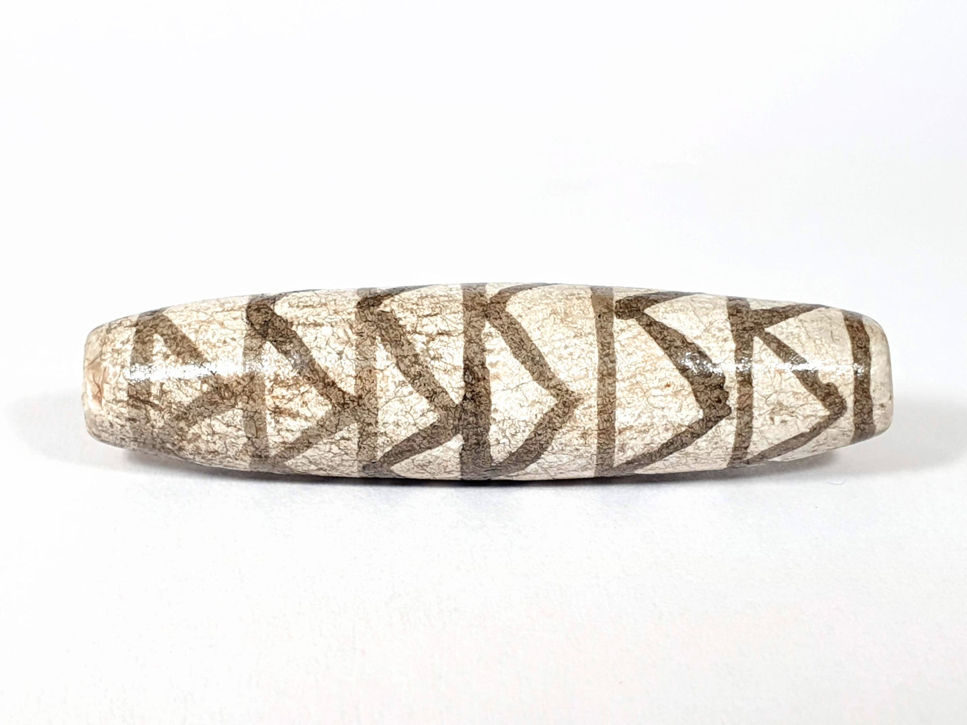 V-FA-062026-TTSW vintage white tiger tooth dzi, 51.6mm, agate