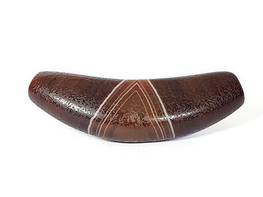 N-N-062126-BOW3 new bow shaped agate dzi, triangle peak, 56.5mm