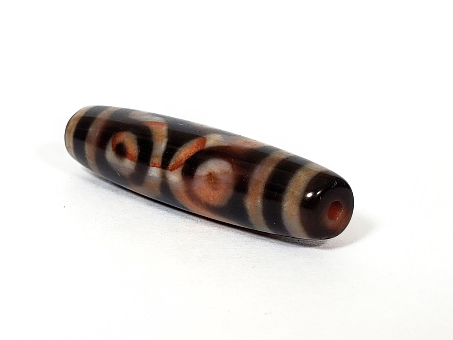 At-092823-6EBS3 end B warm peach-cream cap compact barrel 35mm pale agate dzi unretouched