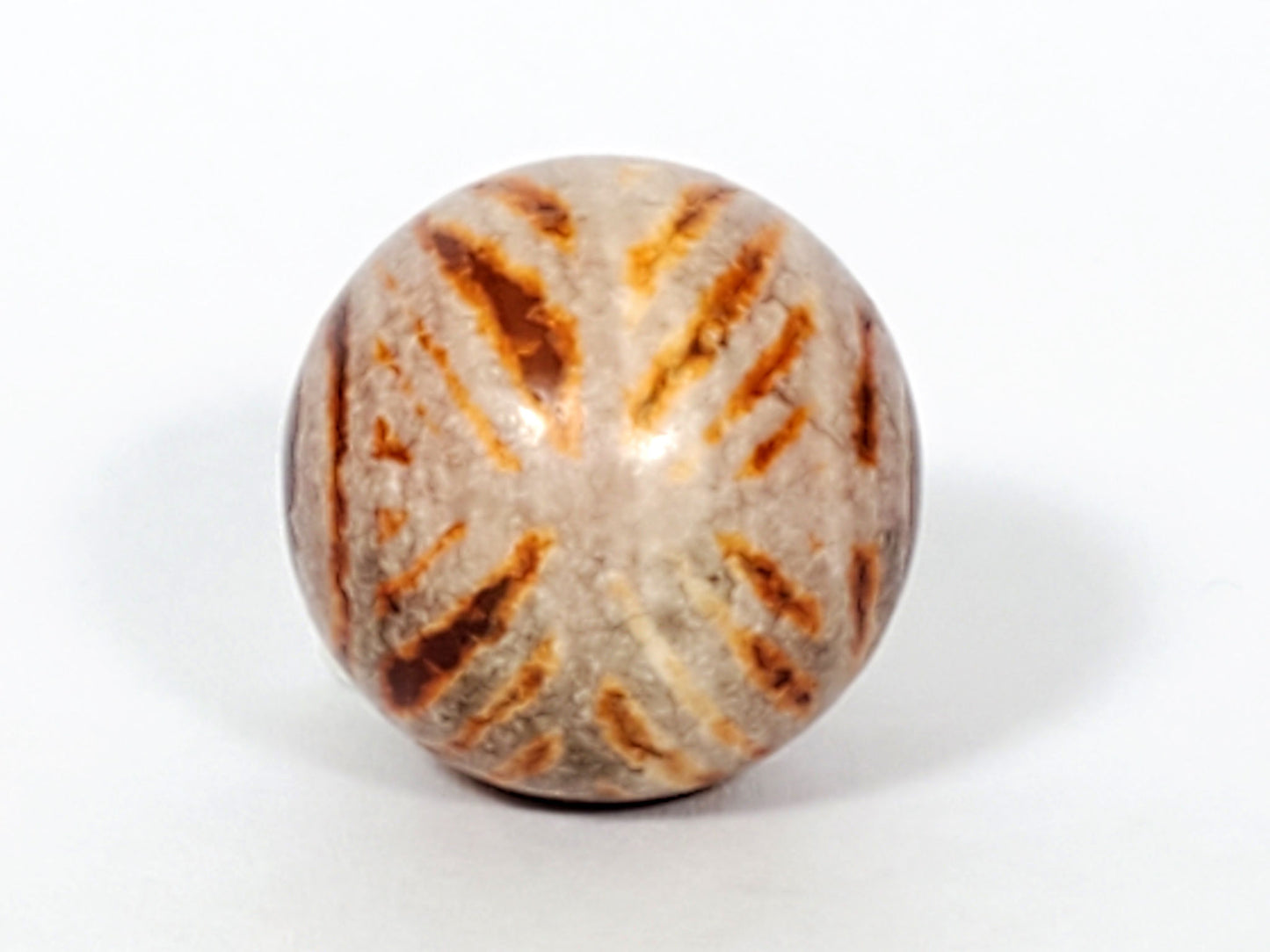 Ac-030623-DDIE ancient carnelian dzi, fourth face view, X-cross reading, age surface detail, unretouched