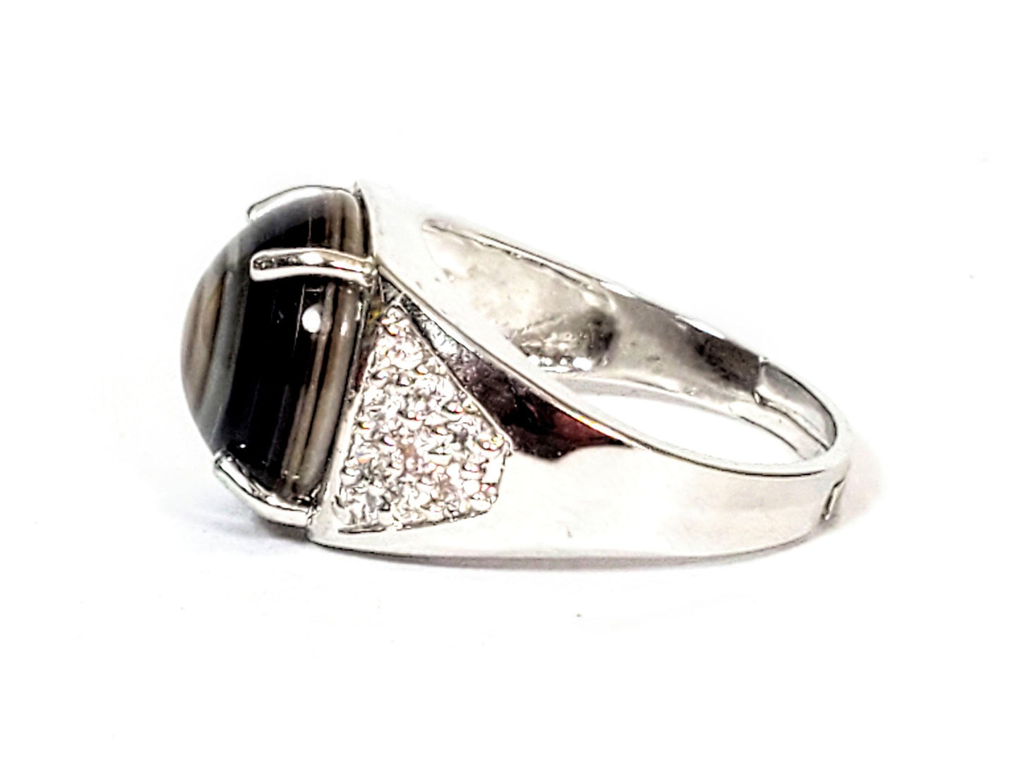 R-060626-LM2 Luk Mik dzi ring, cool grey-brown multi-band bead, triangle CZ panel, silver shank, unretouched