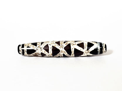 Ac-062426-CCX Bead A criss-cross carnelian dzi opposite end weathered cream lattice full coverage warm ground unretouched