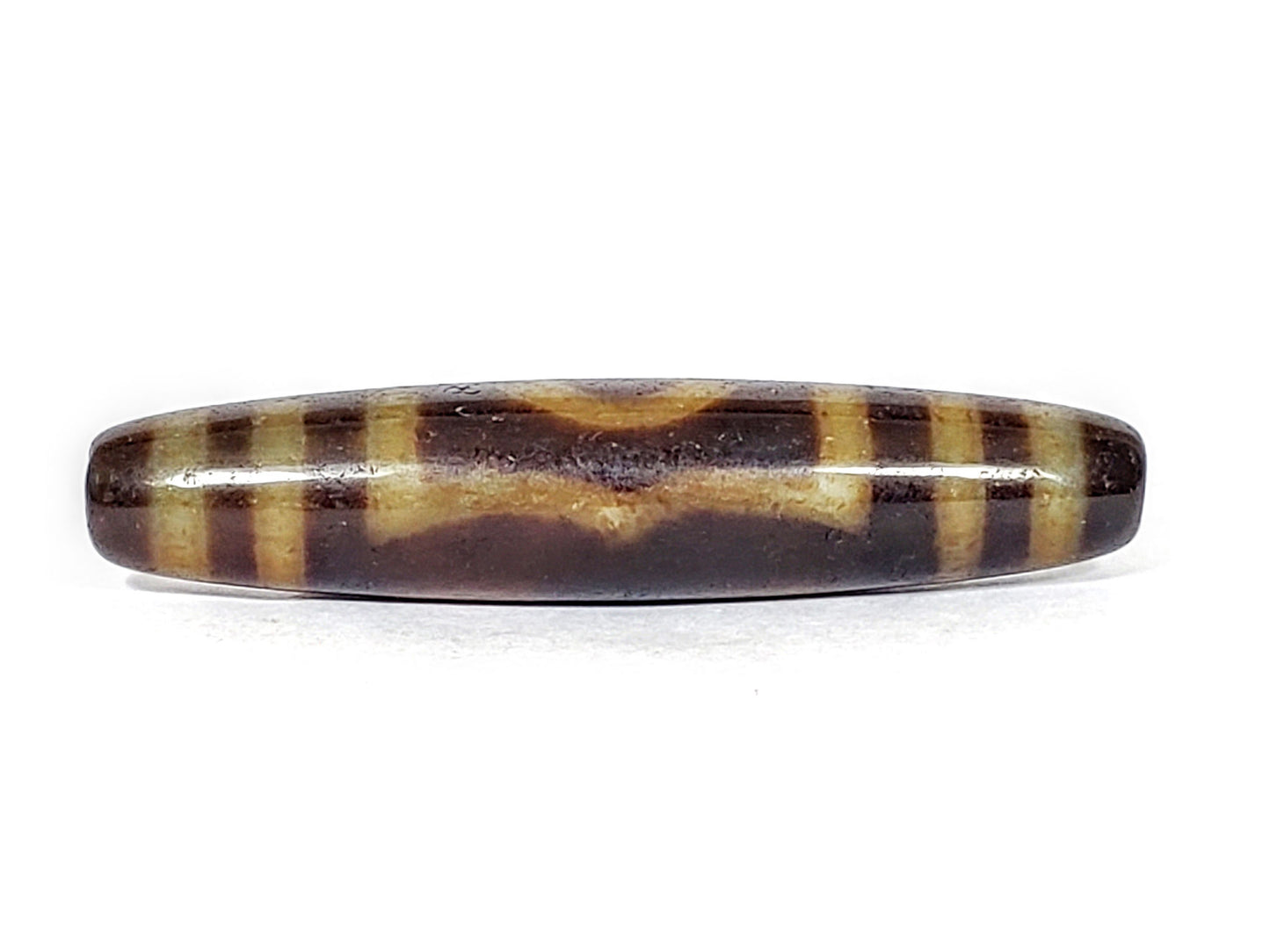 N-FA-062026-3E connector face, stripe dividers, not an antique bead