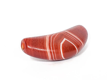 N-N-062126-BOW4 angled view, opposite end, vivid red tone