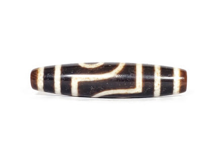 V-070426-2E3 dzi bead, single eye face, brown-black ground, unretouched photo.