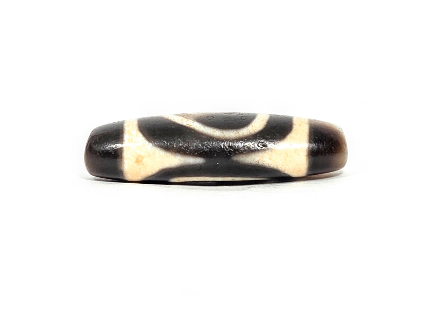 V-071326-HE connector face D, flowing S-curve cream elements, deep dark ground, vintage Taiwan Heaven Earth dzi, unretouched