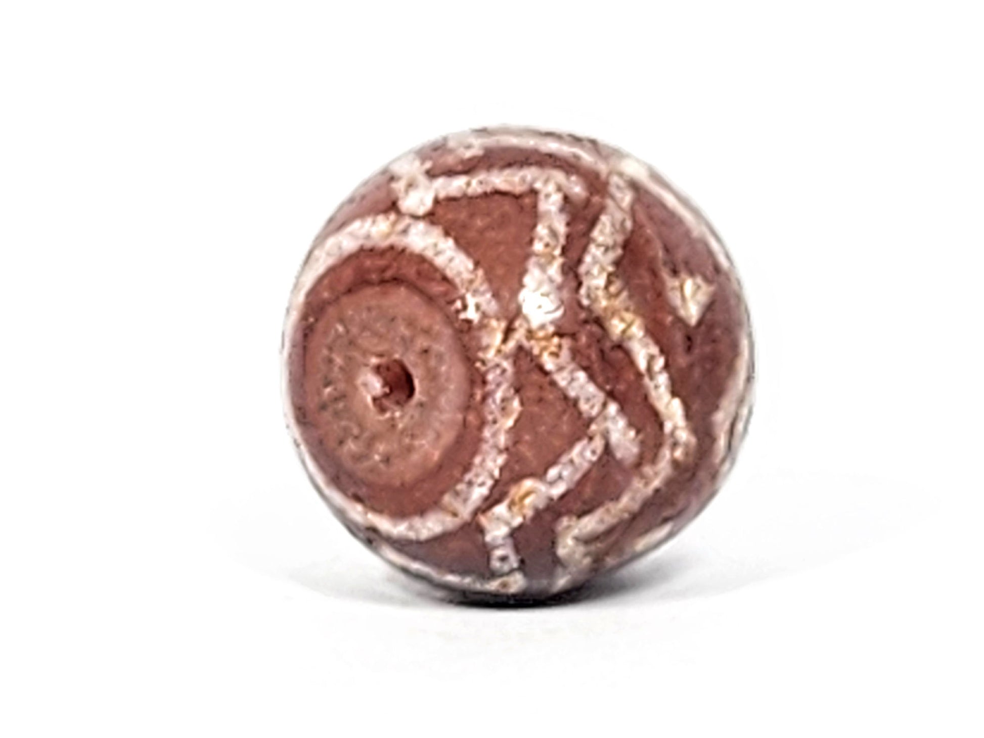 Ac-122224-TSS drill hole pole, star motif concentric ring, crossing lines, tiger stripe at outer edges, unretouched