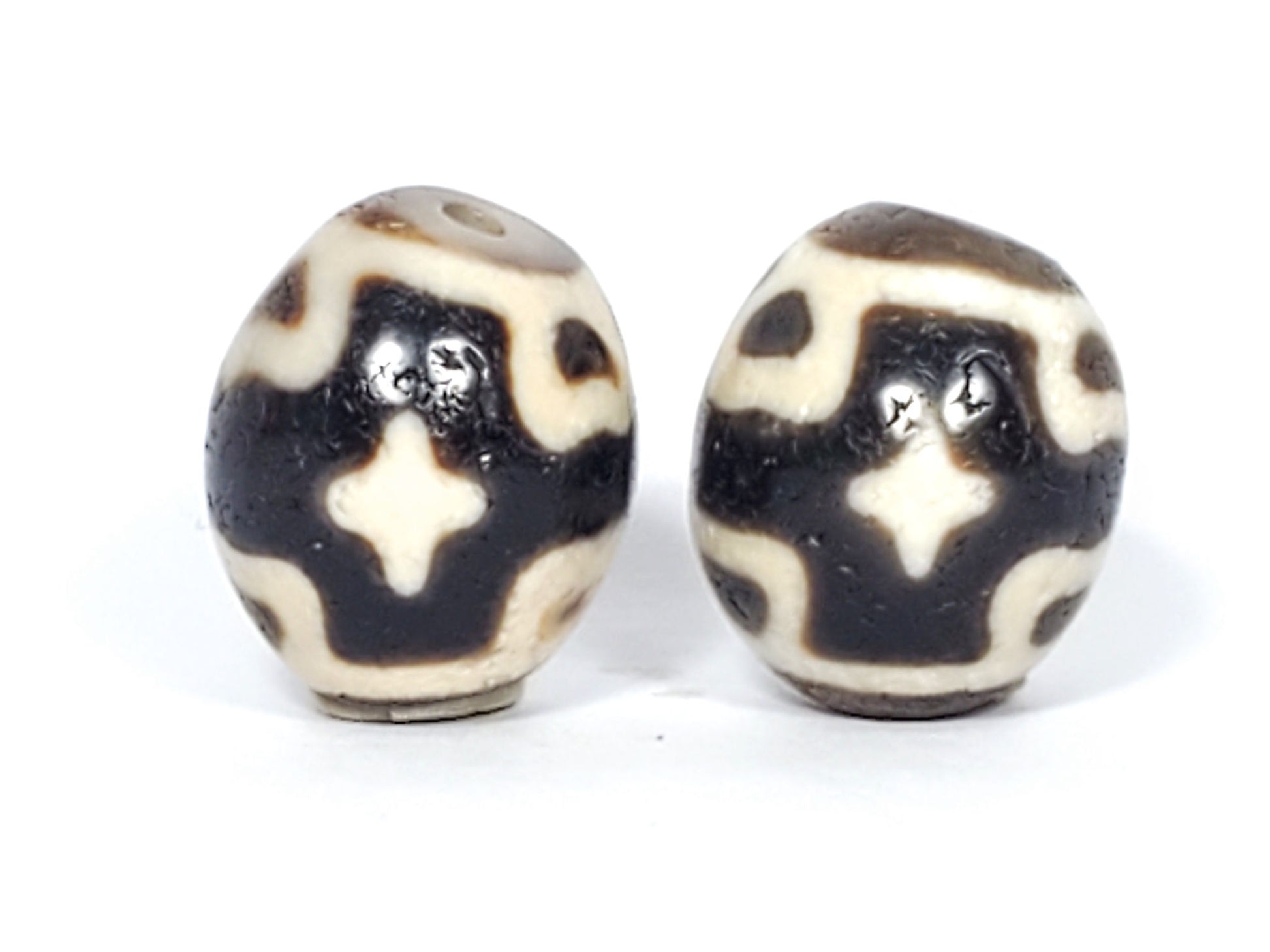 Ac-020124-6ELC pair ancient six eye lotus cross dzi, second face view, cross element dominant, unretouched