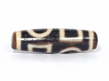 Ac-052523-DHE Face B, oval and rectangle in cross-section as arched and horizontal bars, pitch-black ground, unretouched