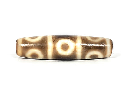 Ac-071026-8E ancient eight eye dzi warm grey-brown agate face C five eye positions two registers unretouched