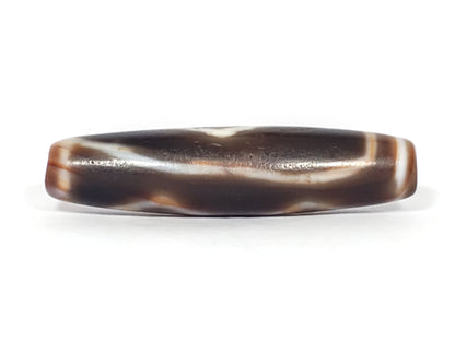 At-061926-3DE2 connector face, flowing wave band, dark brown ground, age micro-pitting, unretouched