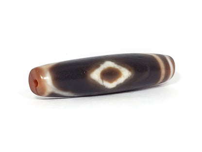At-061926-3DE2 angled tip B, third diamond eye visible, small drill hole, unretouched