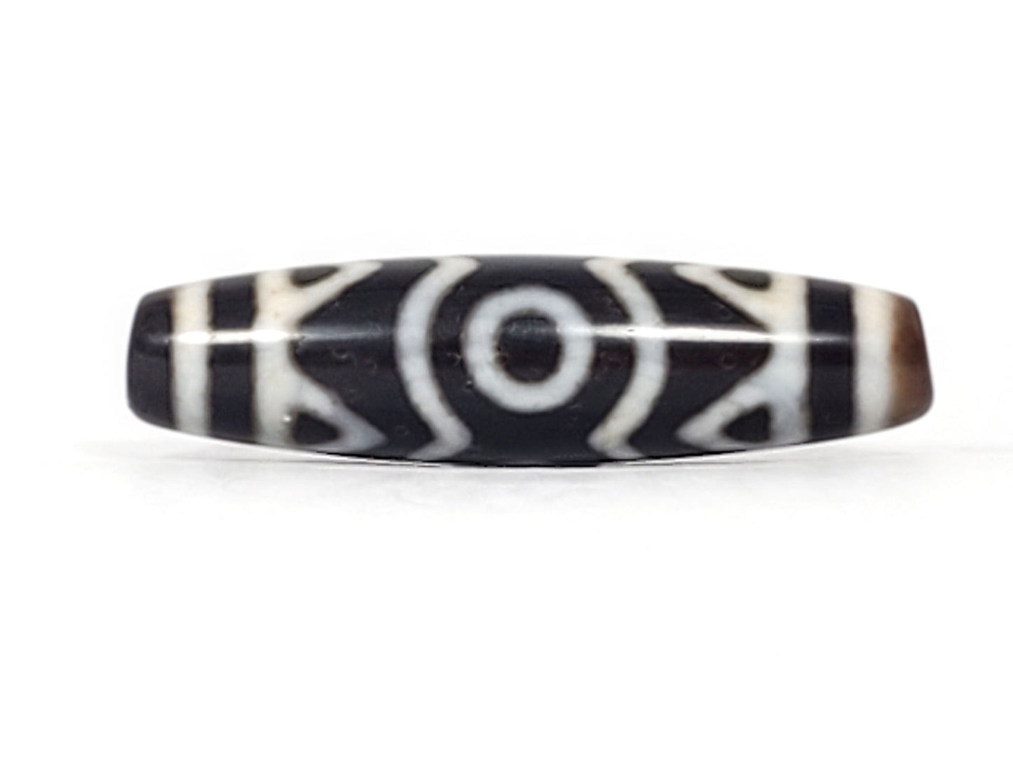 At-070926-3ETTBS antique three eye tiger tooth dzi 48.0×12.5mm pitch-black agate front face unretouched