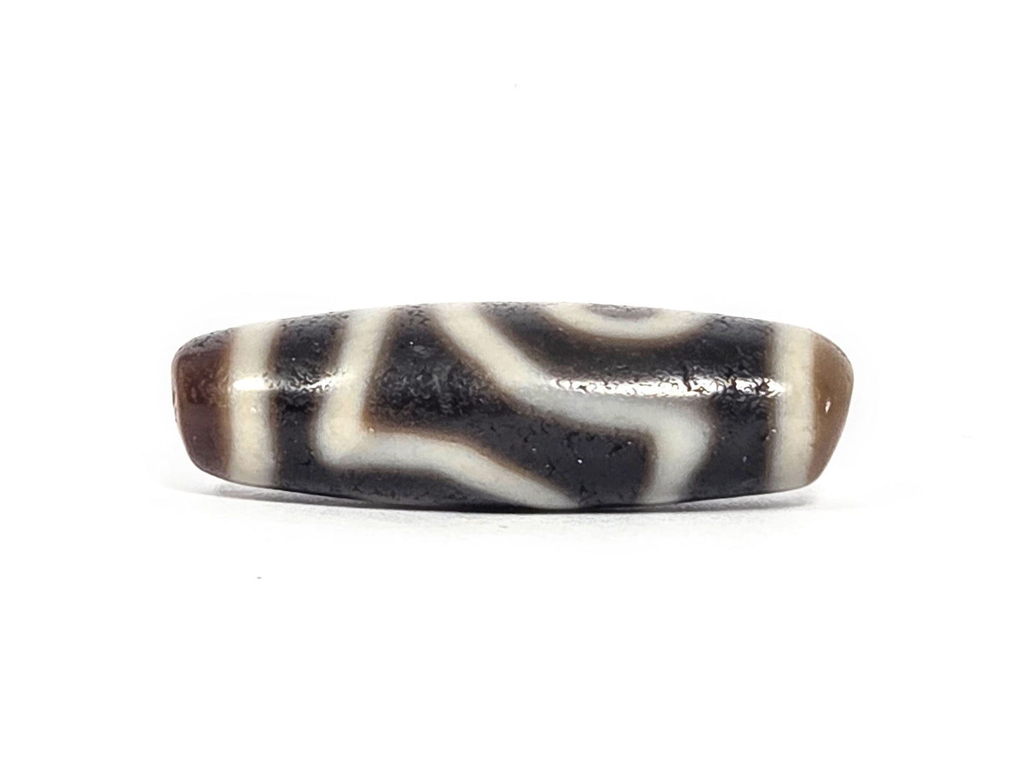 Ac-073026-2E ancient two eye dzi pitch-black agate connector face zigzag cream wave lines unretouched