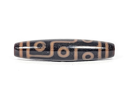 Second face of antique nine eye dzi At-012325-9E4, amber motif rings on deep dark agate torpedo, nine eye linear sequence visible, 59.0mm × 13.2mm, unretouched