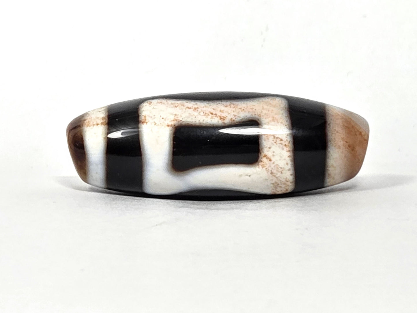At-062126-HEBS antique heaven earth dzi, gate face, 38.3mm, unretouched