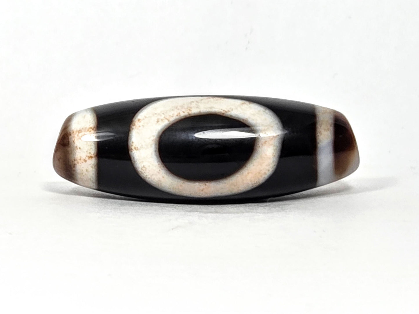 At-062126-HEBS heaven face, enclosed oval ring motif