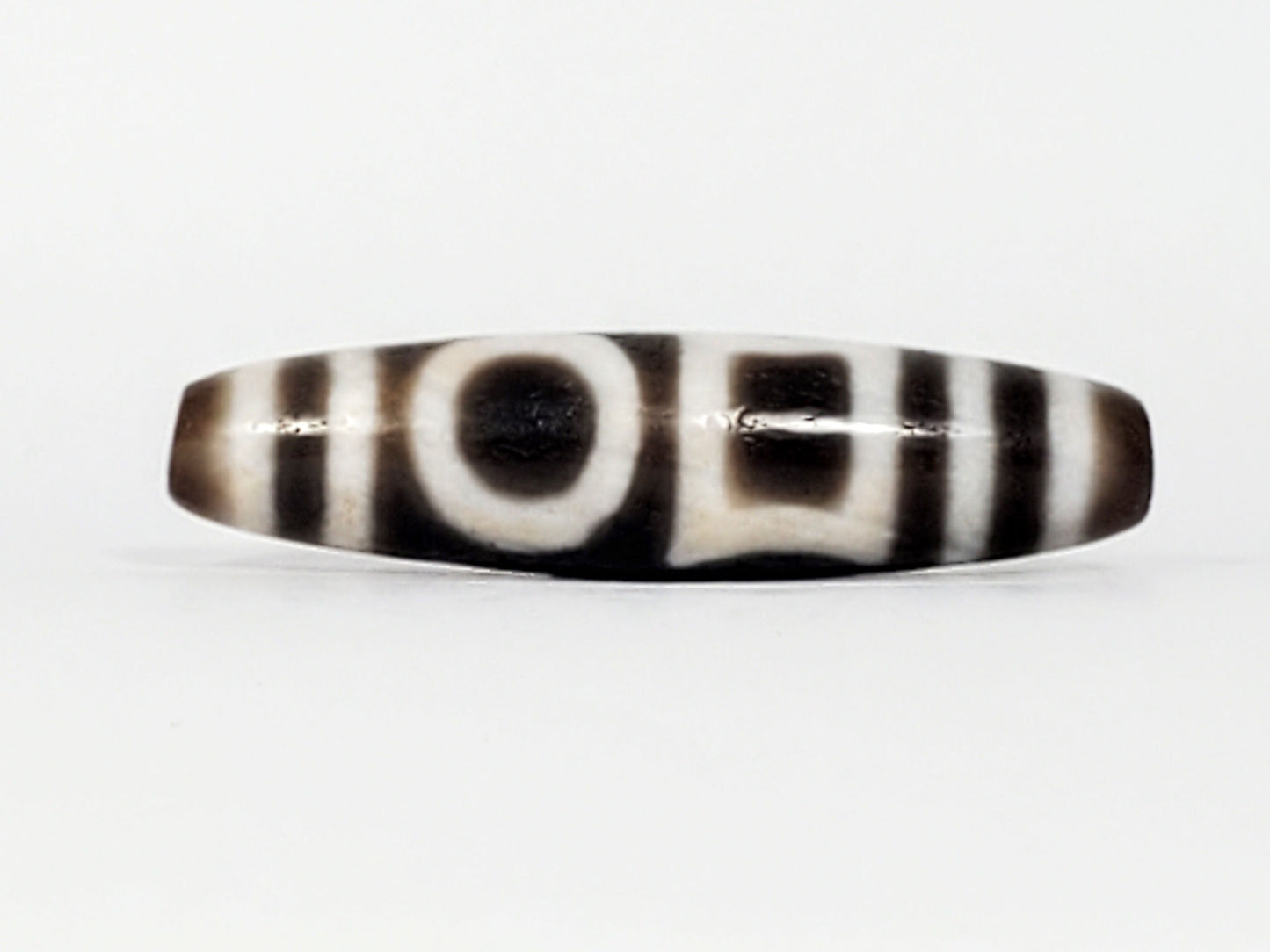 Antique Double Heaven & Earth Dzi bead, 47.8mm — full H&E motif, cream on dark agate, 300–500 yrs