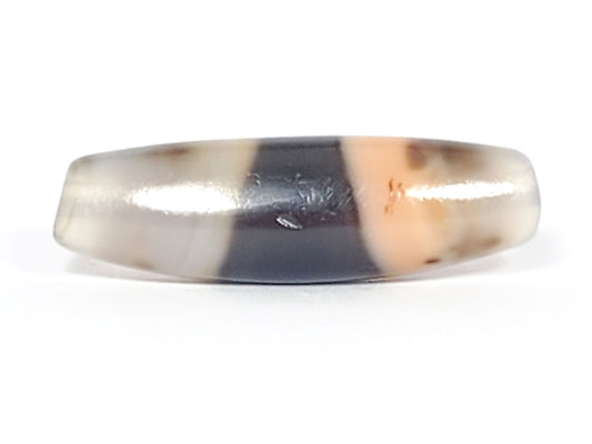 At-061526-1SBow, 38.1×11.5×8.9mm bow-shaped Chung dzi, charcoal stripe, grey-white and peach-orange agate, unretouched