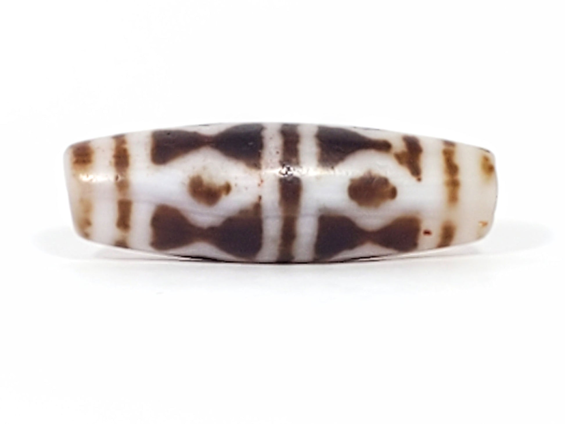 At-082524-DS antique diamond spear agate dzi 40.5x13.1mm Face C open diamond centres cream-white agate unretouched