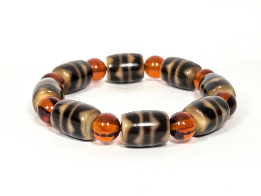 N-021626-DWA double wave dzi & amber bracelet, 8+8 beads, dark brown & tan dzi, cognac amber rounds, unretouched