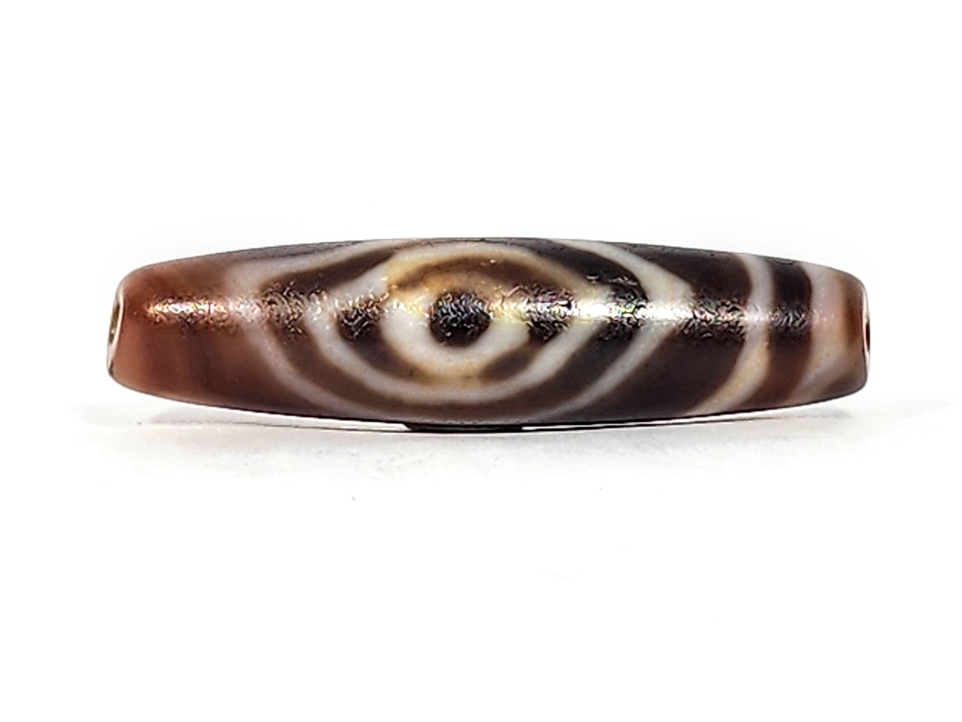 Antique eye-in-eye heaven gate dzi — front face, Eye-in-Eye motif centred, concentric rings, dark pupil, At-0426-EIE