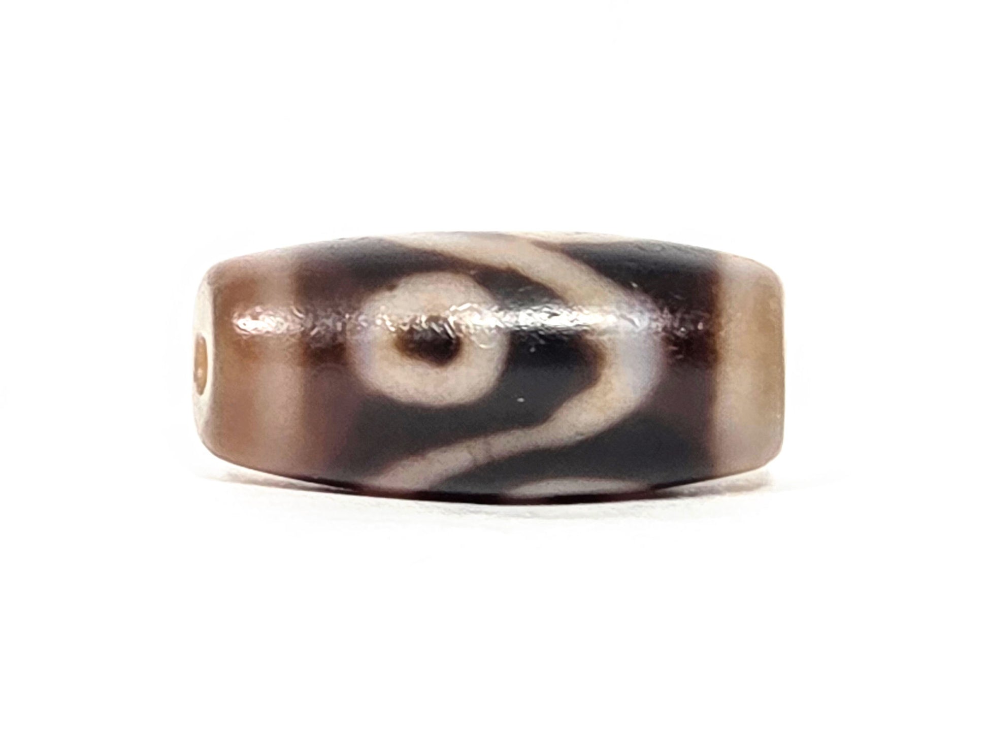 At-061926-4EW third face, compact spiral wave variation, high-gloss surface, unretouched