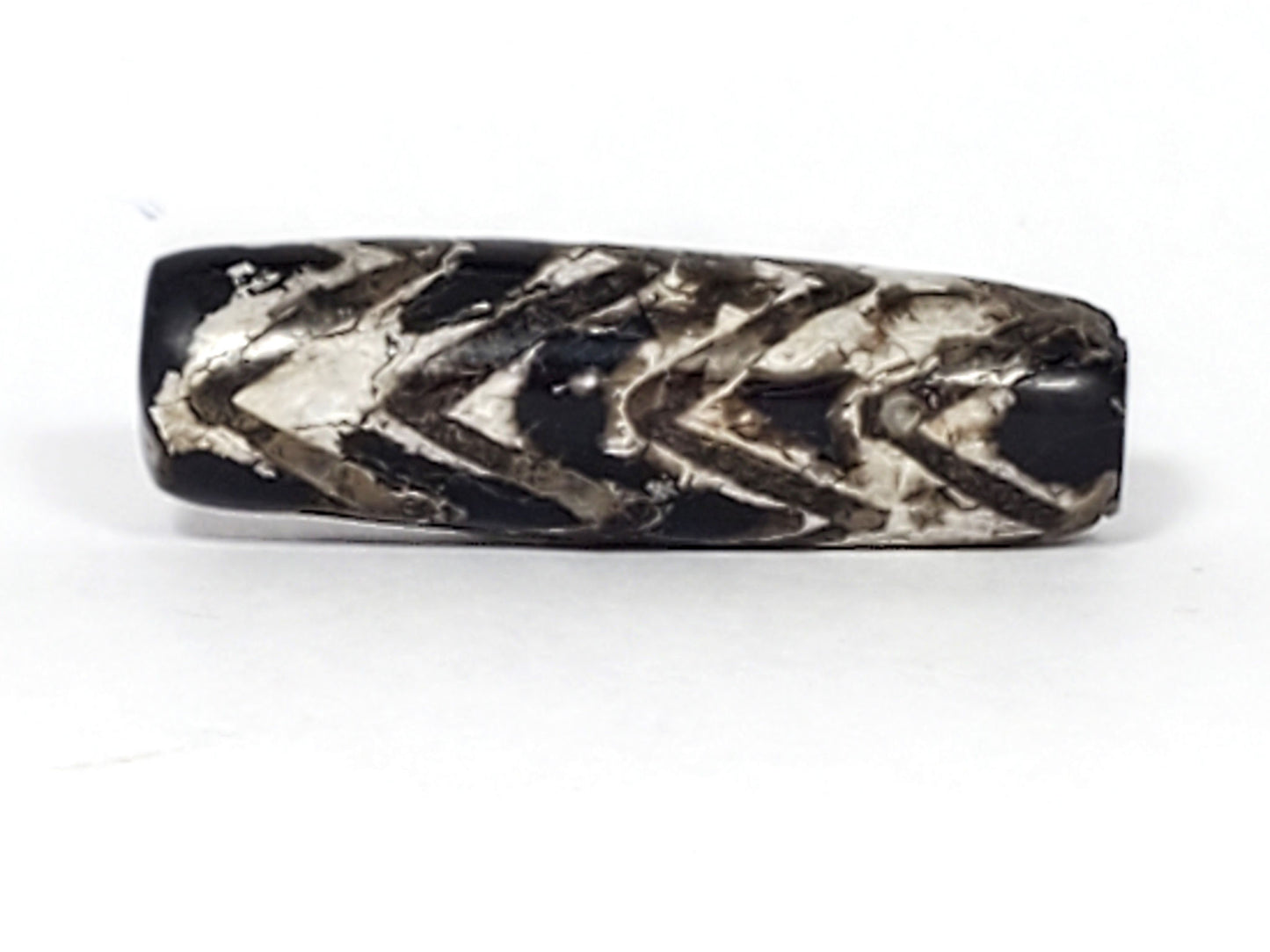 Ac-071026-4TT ancient tiger tooth dzi bead pitch-black agate calcification face 2 heavy mineral accretion unretouched