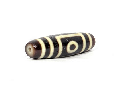 N-090525-2E drill-end second angle, dark brown end zone, stepped line wraps toward hole, unretouched