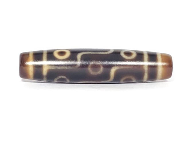 N-102123-9E Nine Eye dzi bead, alternate front angle, light ends/dark centre, unretouched