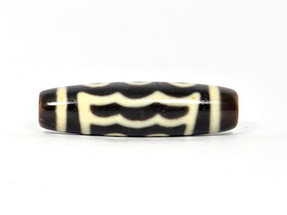 N-091025-5E second wave-band rotation, continuous zigzag pattern, very dark brown cream agate, unretouched