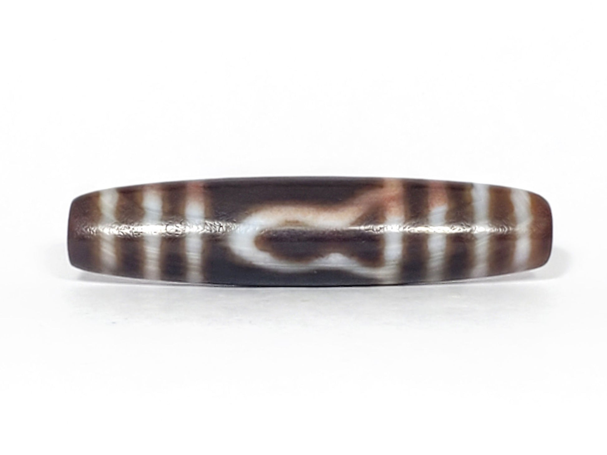 Ancient one eye mountain dzi — reverse, mountain arch motif visible, deep brown patina, Anc-0426-1EMt