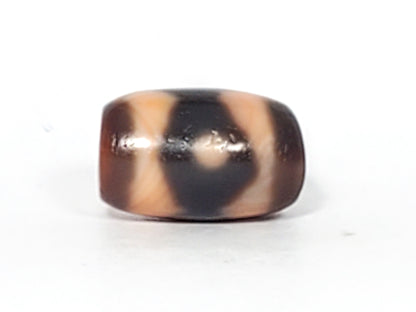 At-061926-3E2 Face A close angle, fine surface pitting, peach-cream zones visible, unretouched