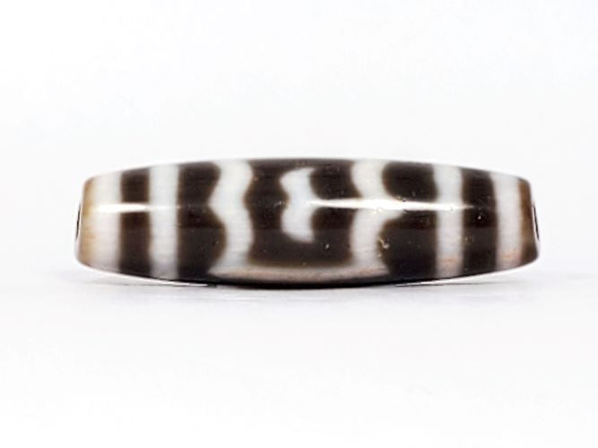 V-091424-GarudaBS Garuda dzi bead, front face, two-tone agate, 40.7×11.4mm, honey-tan ends, dark body, unretouched