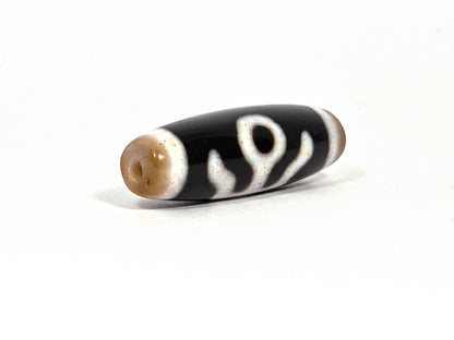 V-090126-BENBS vintage benefactor dzi drill end view two honey-brown tip agate banding unretouched