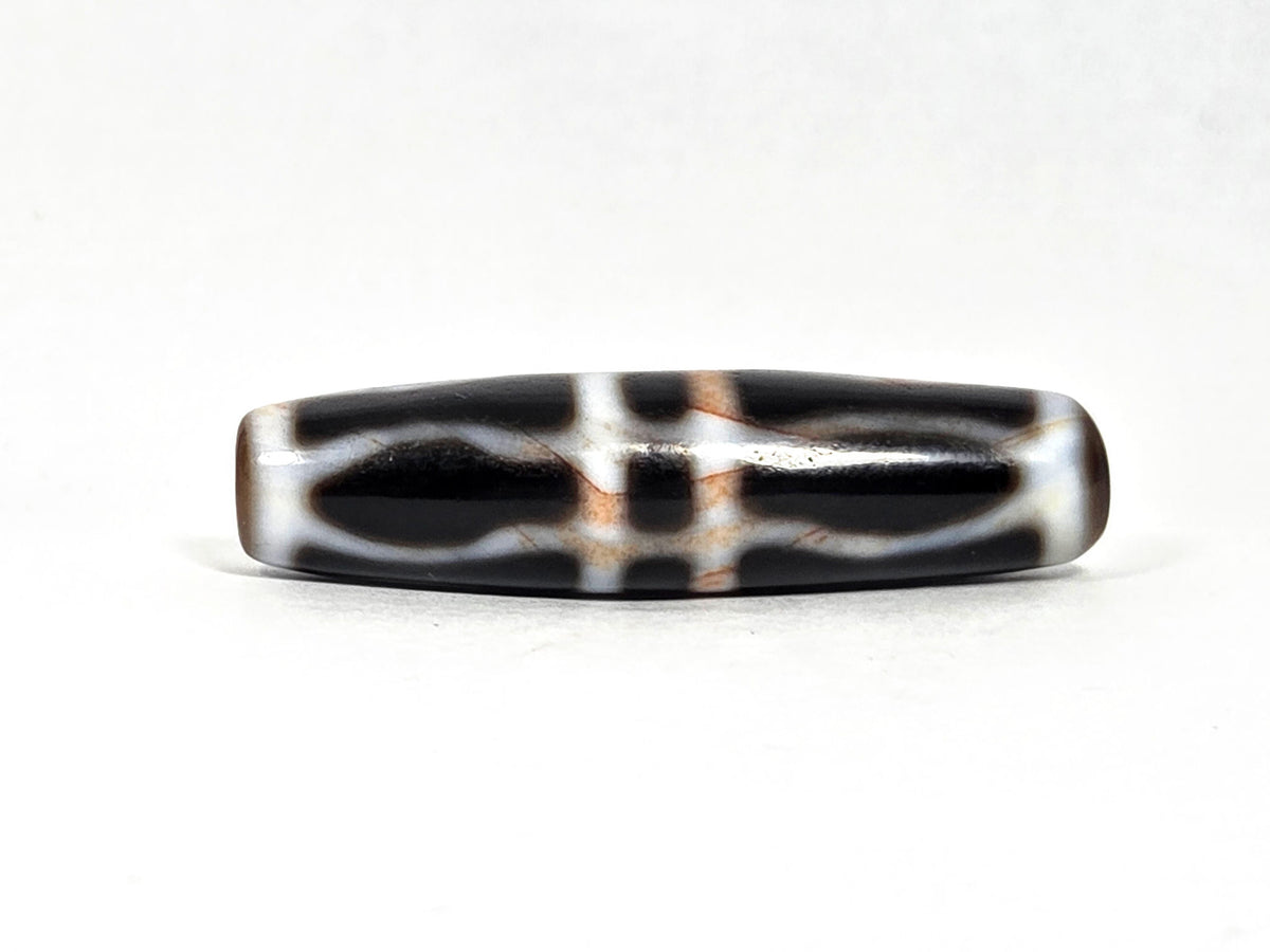 V-070526-3VjBS rotated face 3, triple vajra dzi, warm dark brown zone, white vajra arms, unretouched