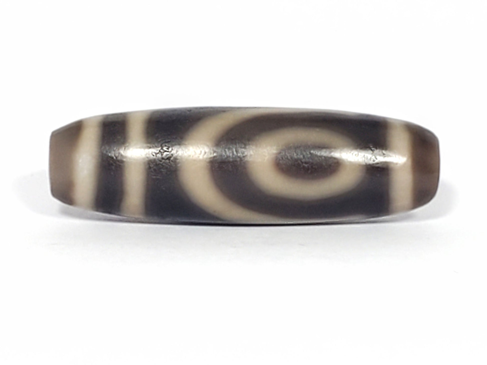 Ac-071026-TWE3 ancient two eye dzi 45.4x13.8x12.0mm charcoal grey-brown agate face A C-shape eye form unretouched