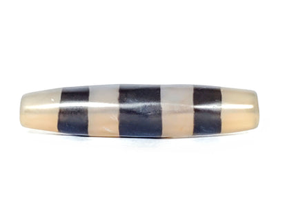 Ac-061426-5SChung ancient Cho dzi 措思天珠, Face C, diffused light through milky translucent agate, unretouched