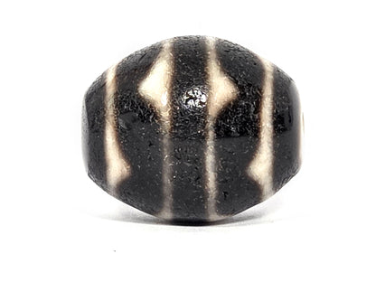 Ac-072326-RDW ancient round double wave dzi 26.1×21.6mm pitch-black agate face A chevron wave reading unretouched