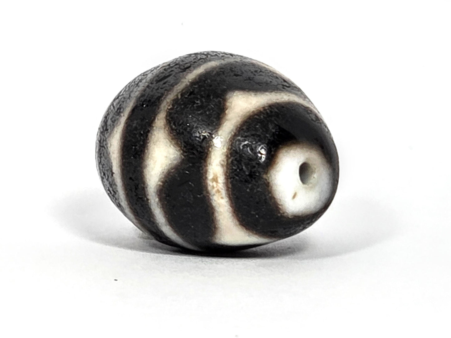 Ac-072326-RDW ancient round double wave dzi drill end A cream-white cap wave lines wrapping unretouched