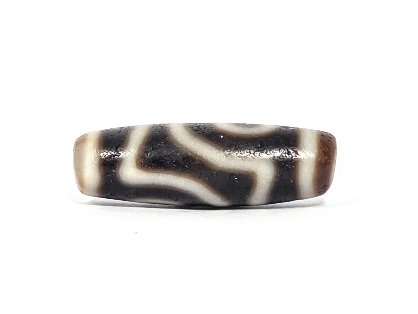 Ac-073026-2E2 ancient two eye dzi pitch-black agate connector face bold cream zigzag wave lines unretouched