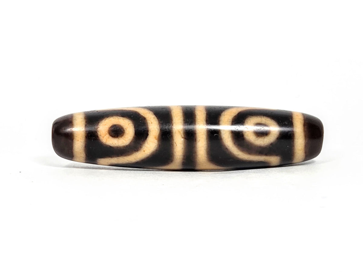 At-071026-4ETT antique four eye tiger tooth dzi 49.0x11.7mm very dark brown agate eye face 1 unretouched