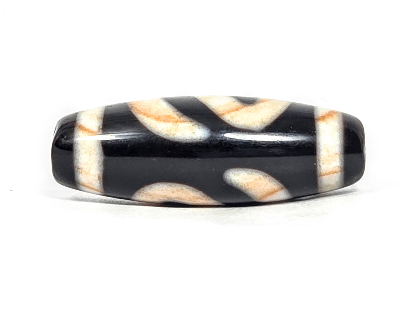 At-070726-MHBS antique money hook dzi bead pitch-black agate reverse face diagonal cream sweeps unretouched