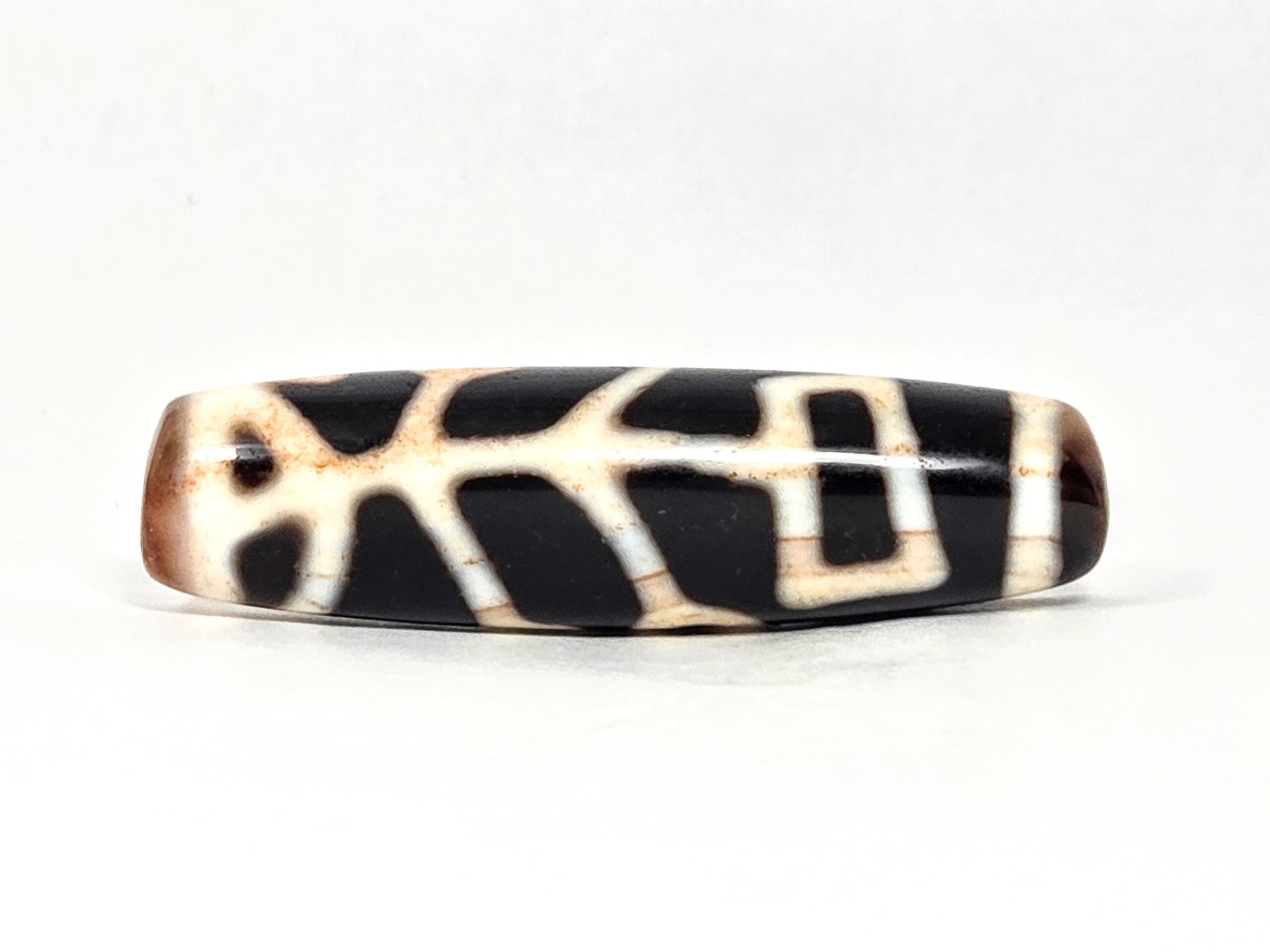 At-070726-TOLBS antique Tree of Life dzi 52.0×14.2mm pitch-black agate front face branching cream network unretouched