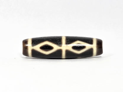 Six Eye Diamond Spear At-072226-6EDS 42.0×12.1mm pitch-black agate face A — diamond eyes, spear elements, unretouched. 