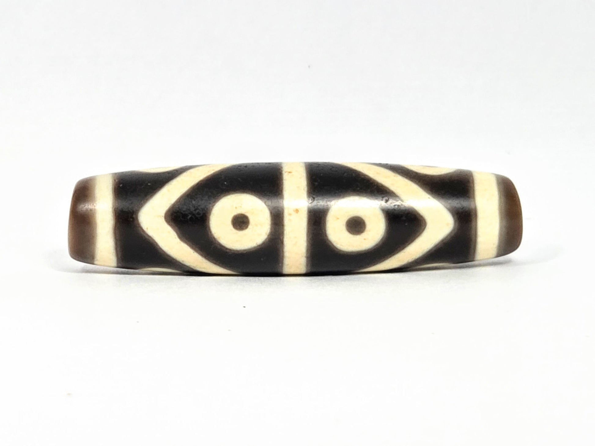 At-073026-8E antique eight eye dzi very dark brown agate transitional face arch connectors two eyes unretouched