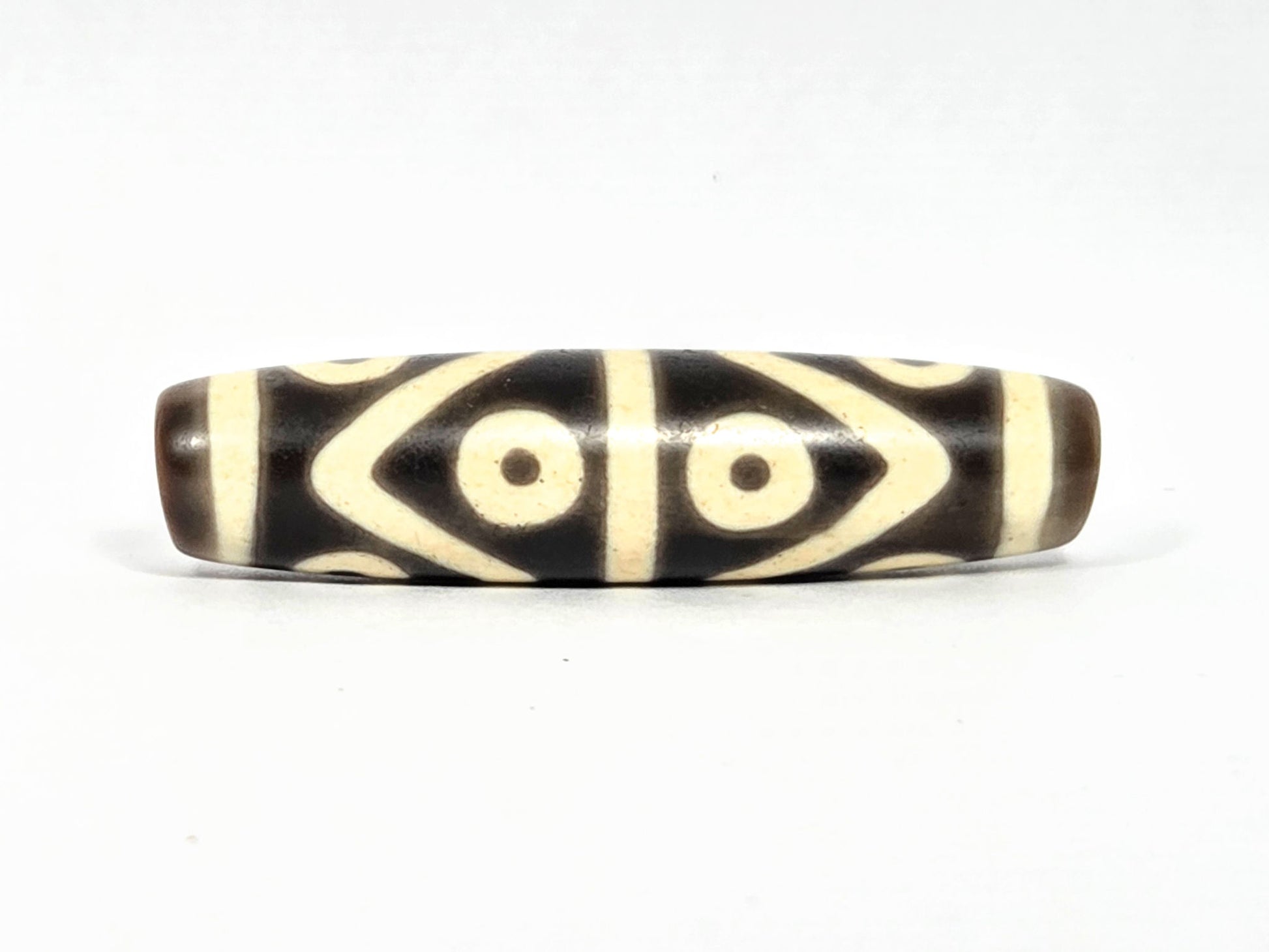 At-073026-8E antique eight eye dzi very dark brown agate face D arch connector transitional face unretouched