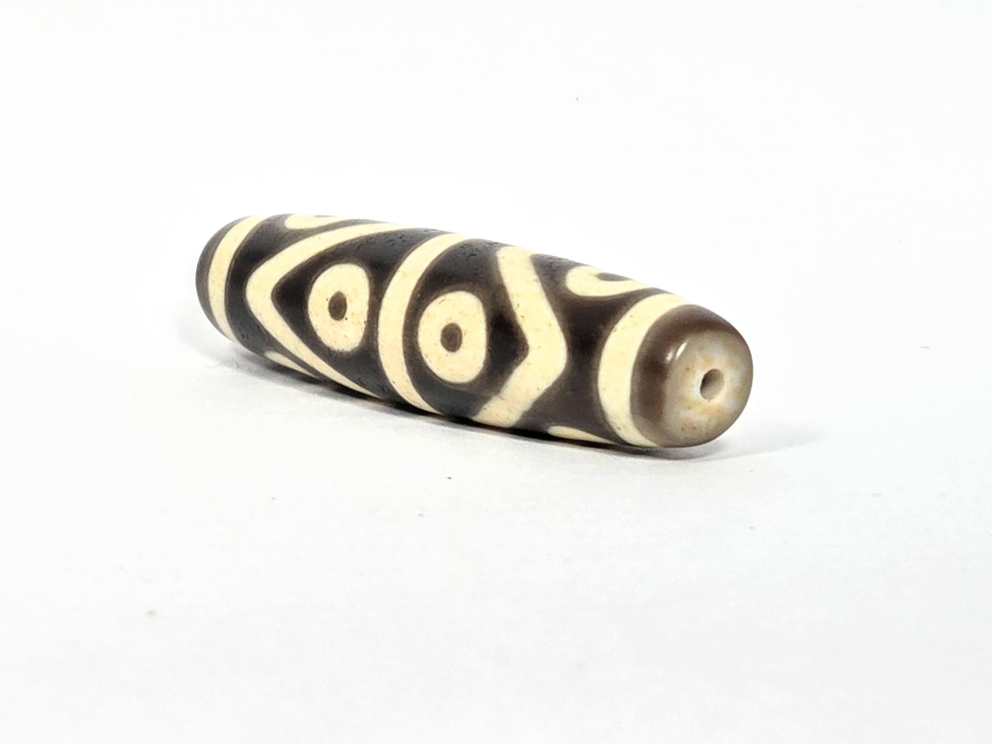 At-073026-8E antique eight eye dzi drill end A warm brown agate-internal colour eye motif wrap unretouched