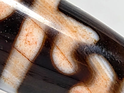 At-070626-GRRP3EBS macro paraphernalia arm zone, reddish-orange cinnabar bloodspot dots, cream zone, unretouched