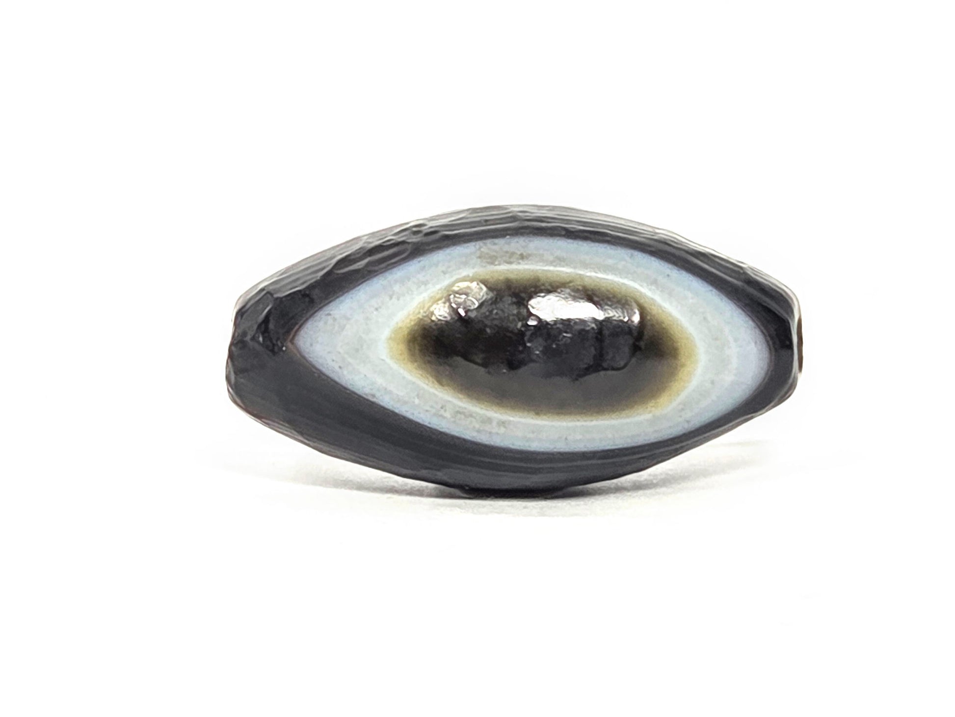 N-N-071026-1E-OLV natural one eye dzi 34.7x17.5mm olive form dark brown agate white band eye face unretouched